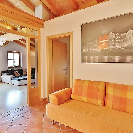 Farnreit Apartment *